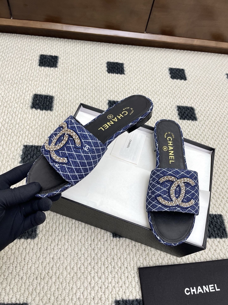 Ch**el slippers